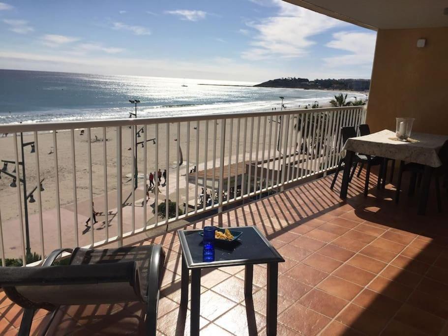 Apartamento 1ª Linea De Playa - Port Aventura ลาปีเนดา ภายนอก รูปภาพ